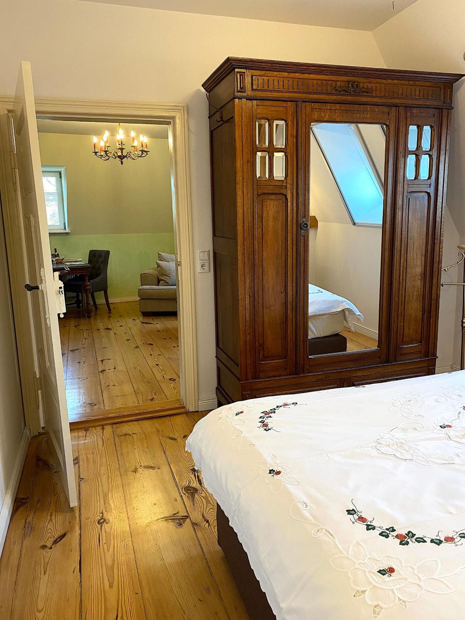 Spree - Adults Only Apartment